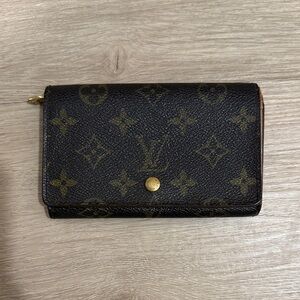 Louis Vuitton Vintage Monogram Wallet
